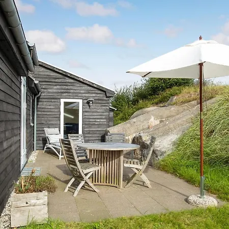 Gorgeous In With Kitchen 度假居